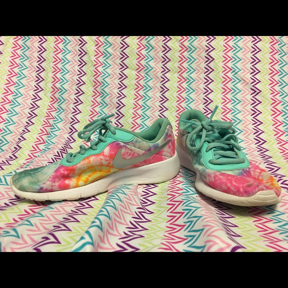 Nike - Picture 6 of 6
